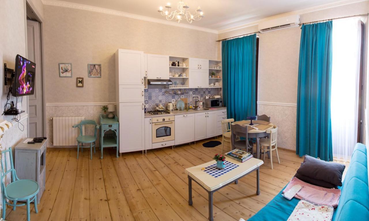 טביליסי Apartament On Aghmashenebeli 26 מראה חיצוני תמונה